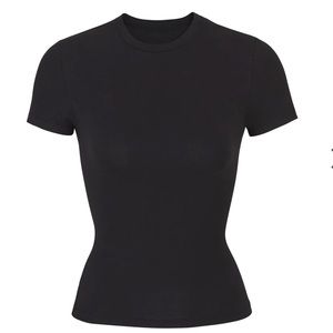 SKIMS // cotton collection // jersey short sleeve Tee // size xxs // black